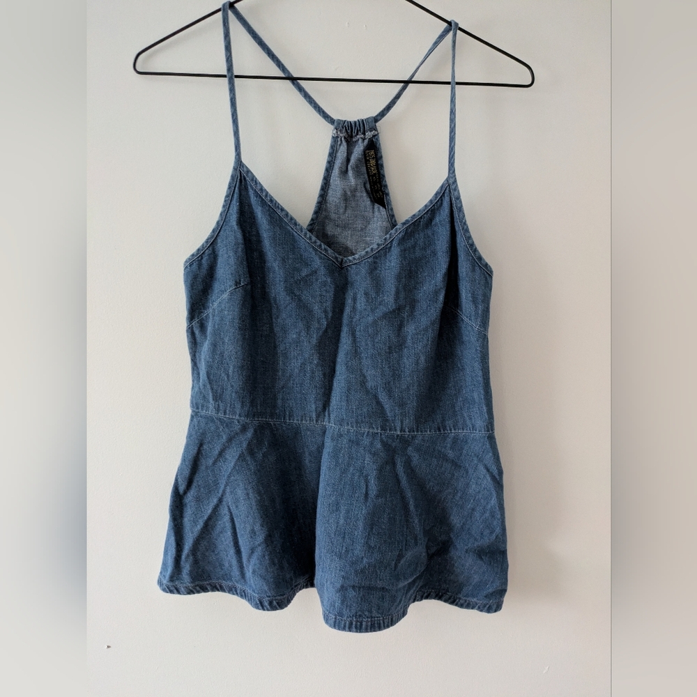 Model Off Duty Zara Jean Top XS